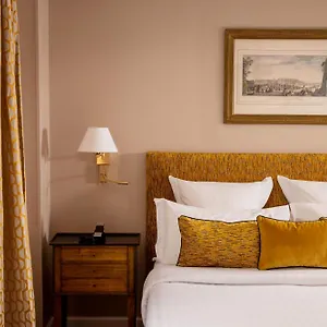 Le Relais Madeleine Paris
